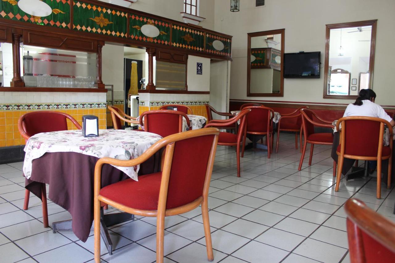 Hotel Concierge Plaza Colima Exterior photo