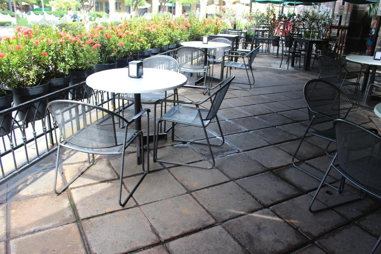 Hotel Concierge Plaza Colima Exterior photo