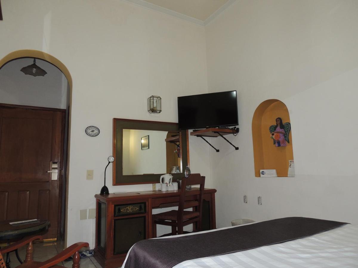 Hotel Concierge Plaza Colima Exterior photo